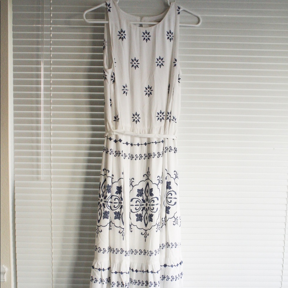 Long white dress